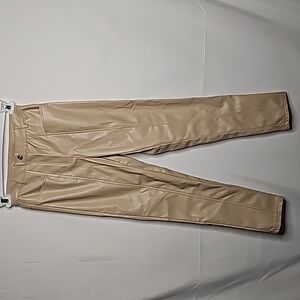 White room + cactus tan faux leather p/u cropped ankle pants sz XS